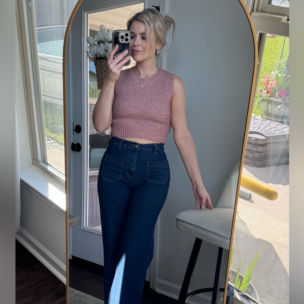 Sleeveless Cropped Knit Tank Top in Dusty Rose - Picture 4 of 11